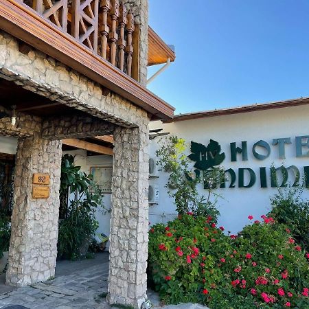 Hotel Vendimia Boutique سانتا كروز المظهر الخارجي الصورة